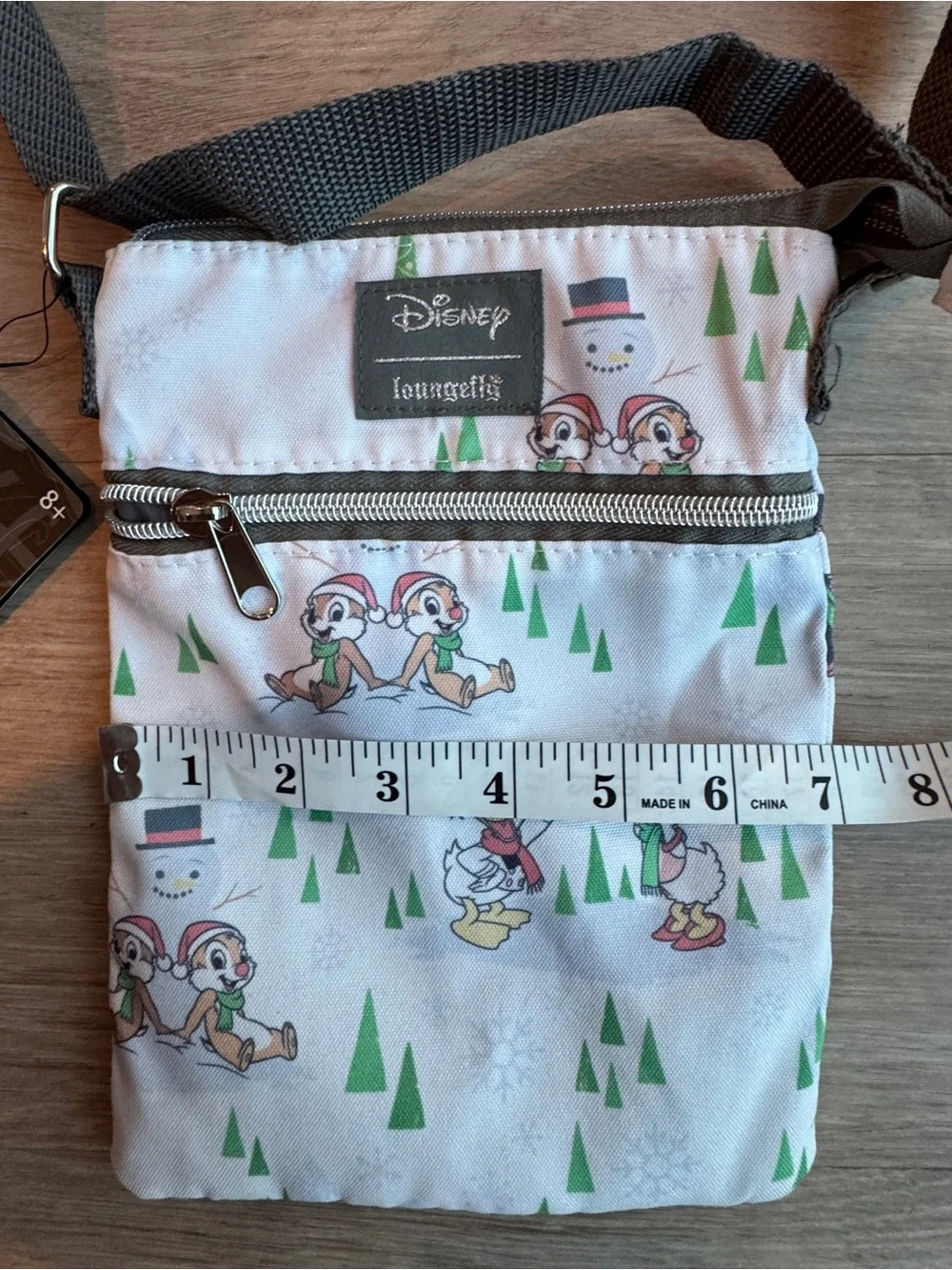 LOUNGEFLY Disney Winter Friends Crossbody Bag NWT - Picture 4 of 8